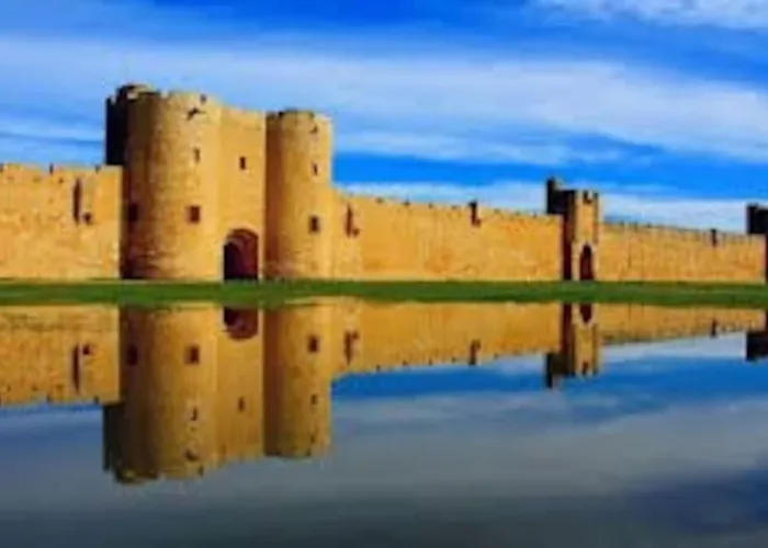 La Marina Des Remparts Casa de Férias Aigues-Mortes